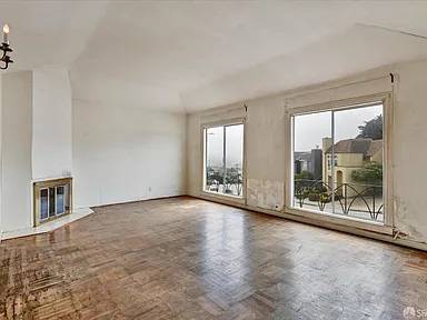 Listing photo 1 of 4