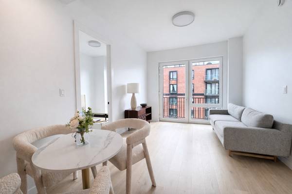 Listing photo 1 of 5