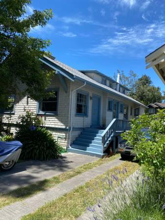 Listing photo 1 of 5