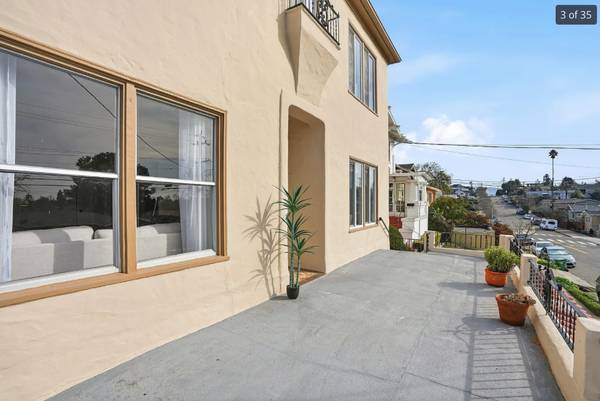 Listing photo 1 of 5