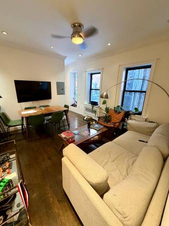 Listing photo 1 of 5