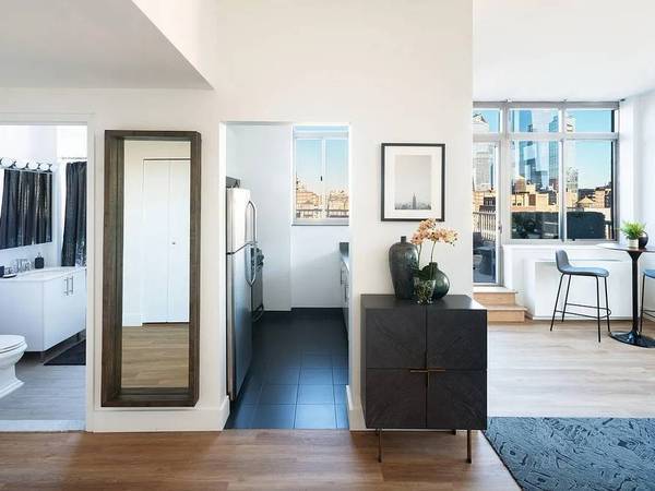 Listing photo 1 of 5