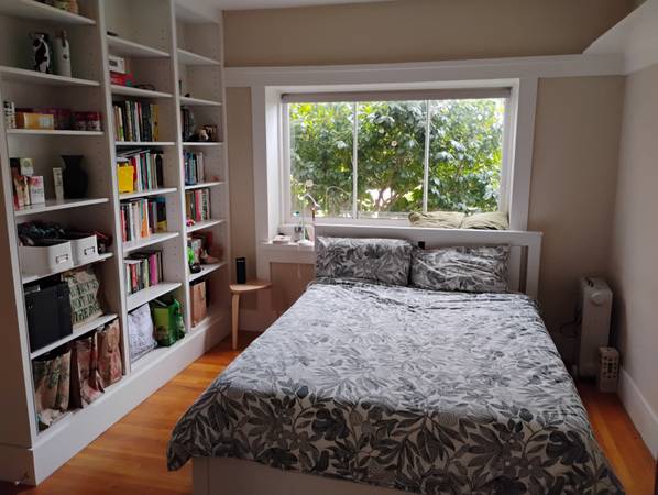 Listing photo 1 of 5