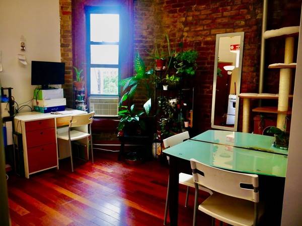 Listing photo 1 of 5