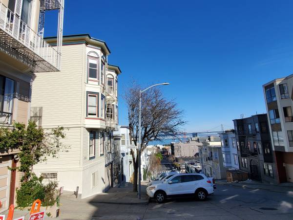 Listing photo 1 of 5