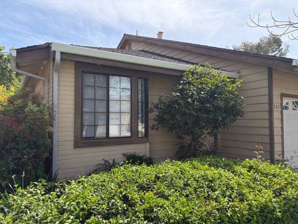 Listing photo 1 of 5