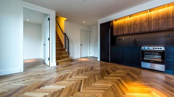 Listing photo 1 of 5