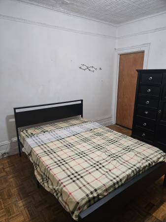 Listing photo 1 of 5