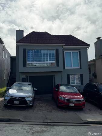 Listing photo 1 of 2