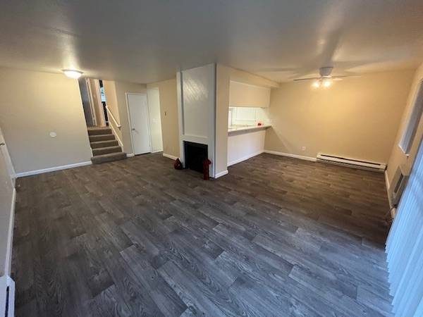 Listing photo 1 of 5