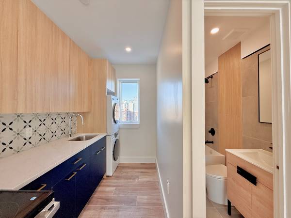 Listing photo 1 of 5