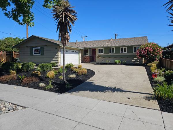 Listing photo 1 of 5