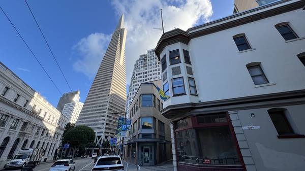 Listing photo 1 of 5