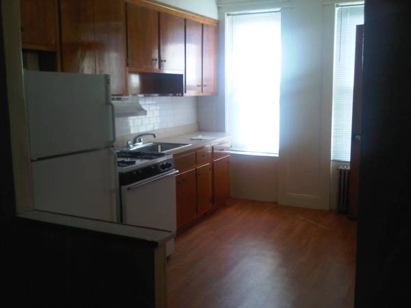 Listing photo 1 of 5