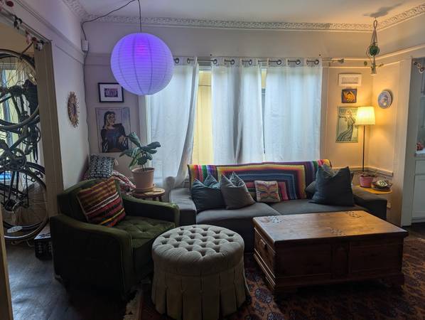 Listing photo 1 of 5