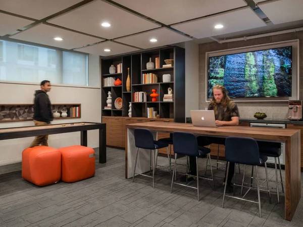 Listing photo 1 of 5