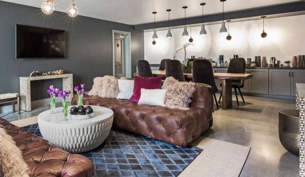 Listing photo 1 of 5