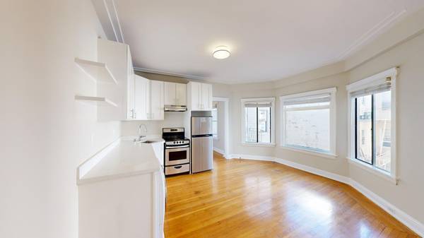 Listing photo 1 of 5