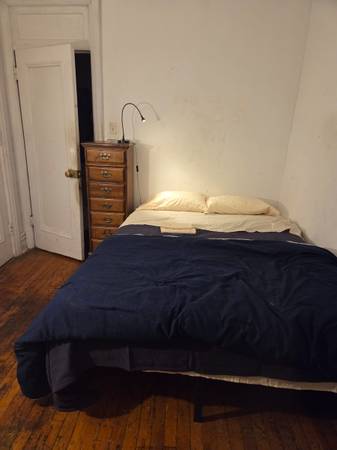 Listing photo 1 of 5