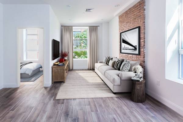 Listing photo 1 of 7