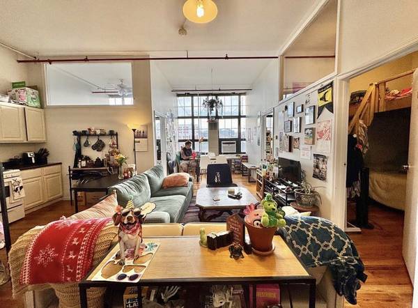 Listing photo 1 of 5