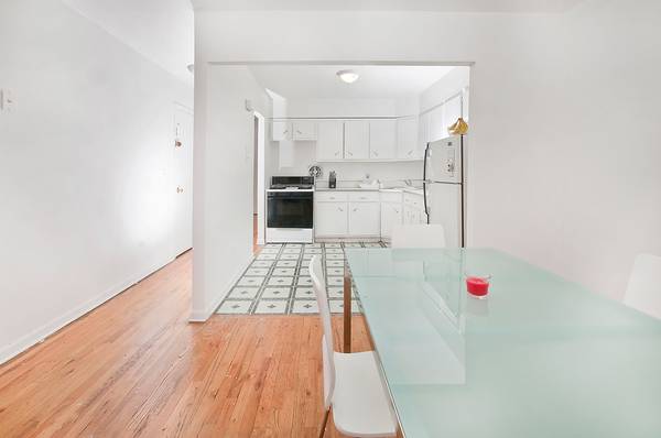 Listing photo 1 of 4