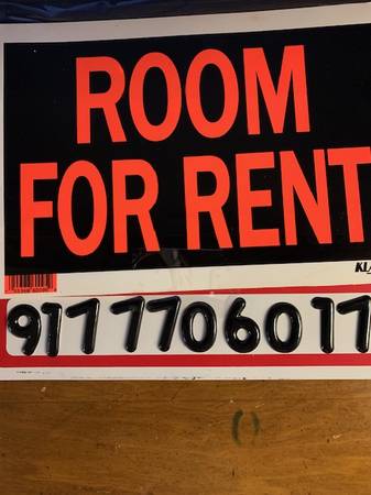 Listing photo 1 of 4