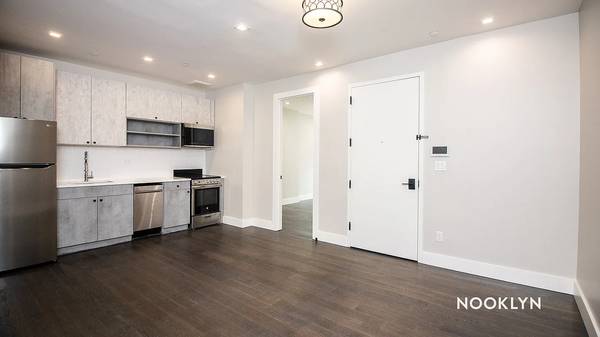 Listing photo 1 of 16