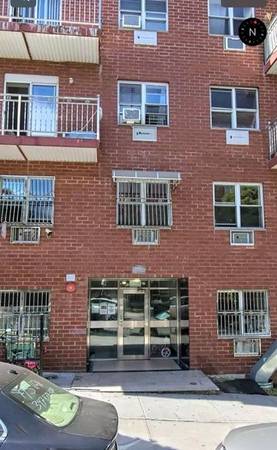 Listing photo 1 of 5