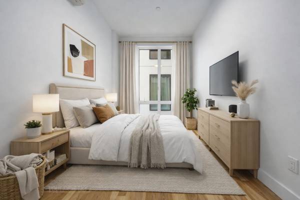 Listing photo 1 of 5