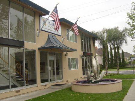 Listing photo 1 of 5