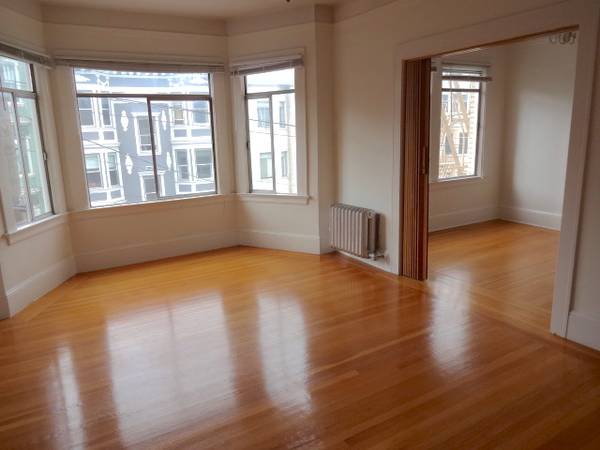 Listing photo 1 of 5
