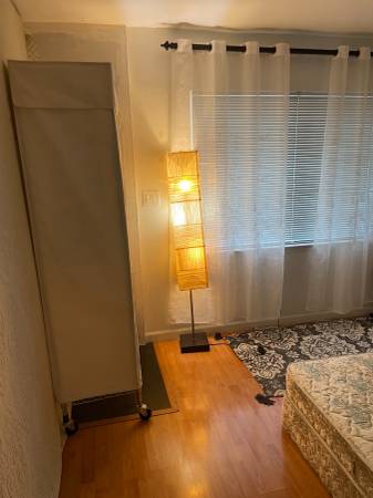 Listing photo 1 of 5