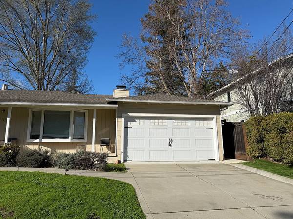 Listing photo 1 of 5