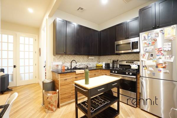 Listing photo 1 of 5