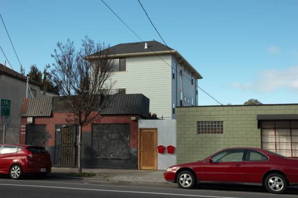 Listing photo 1 of 5