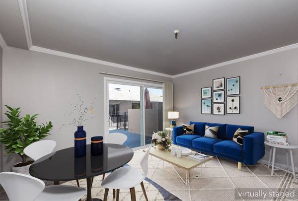 Listing photo 1 of 5