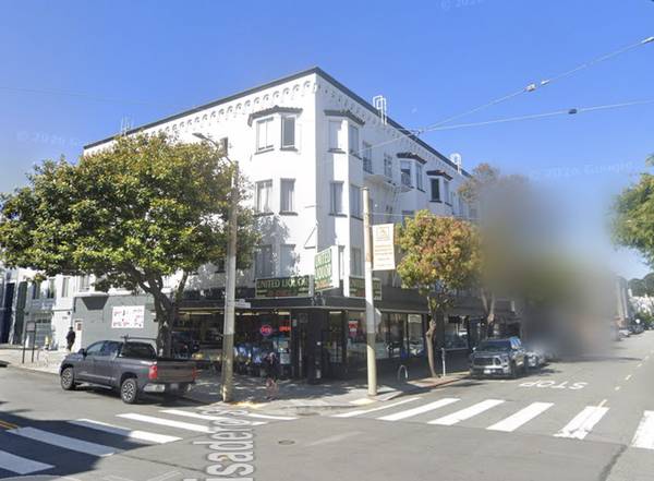 Listing photo 1 of 5