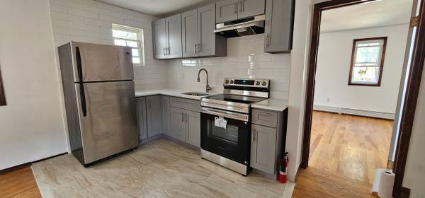 Listing photo 1 of 5