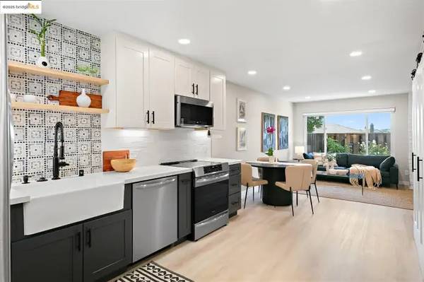 Listing photo 1 of 5