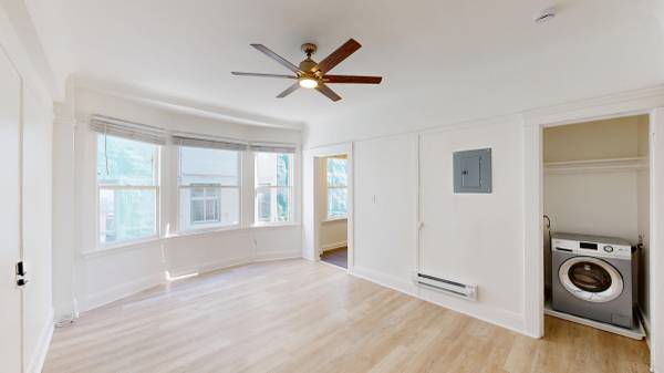 Listing photo 1 of 5