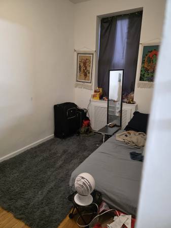 Listing photo 1 of 5