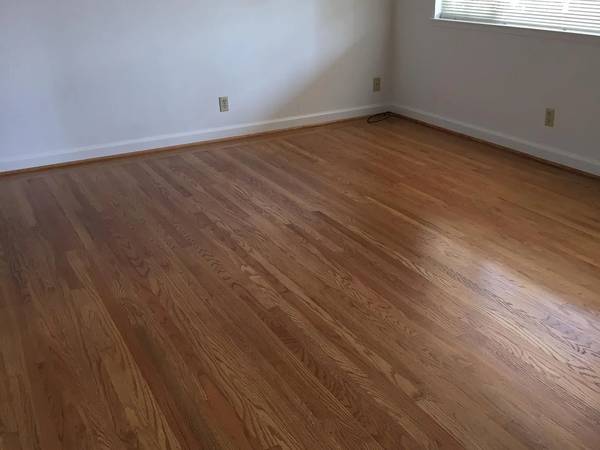 Listing photo 1 of 5
