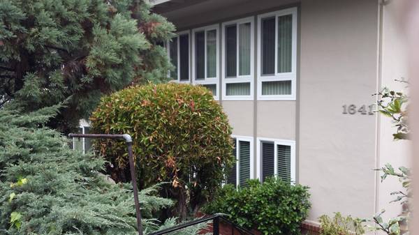 Listing photo 1 of 5