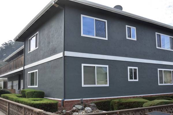 Listing photo 1 of 5
