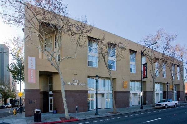 Listing photo 1 of 5