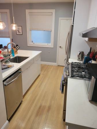 Listing photo 1 of 5