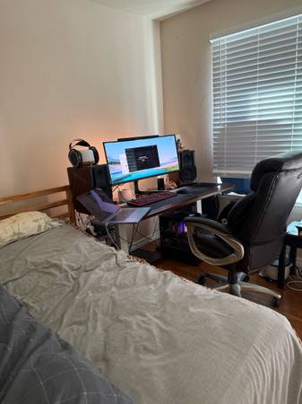 Listing photo 1 of 3