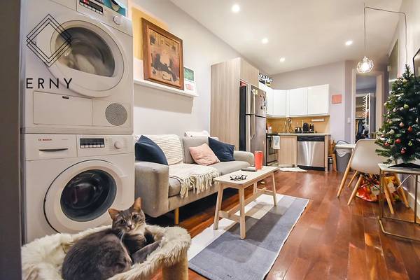 Listing photo 1 of 5