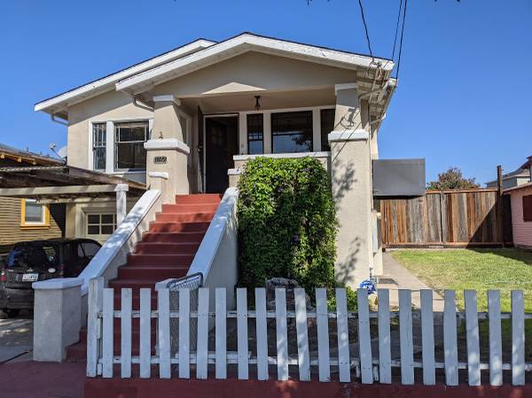 Listing photo 1 of 5